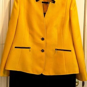Tahari Yellow & Black Suit Set- Size 16